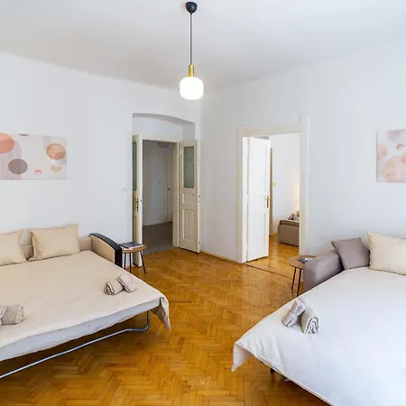 Appartement Spacious Near Dancing House & Wenceslas Square Prague