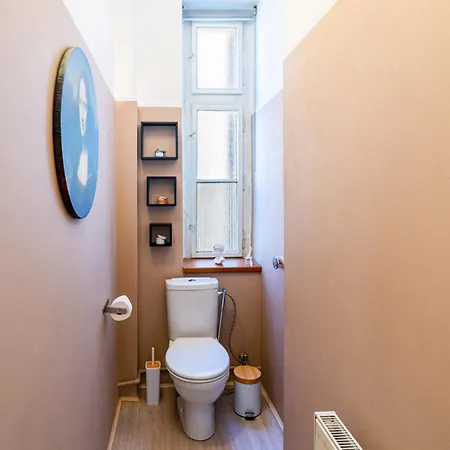 Appartement Spacious Near Dancing House & Wenceslas Square