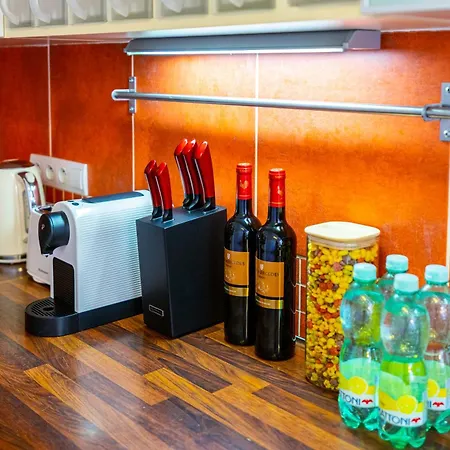 Spacious Near Dancing House & Wenceslas Square Praga